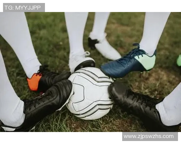 足球明星精彩瞬间脚踩转场视频展现华丽技巧与激情碰撞